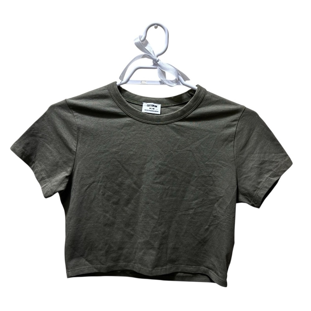 Cotton On army green size M cropped crop top short sleeve baby tee relaxed fit